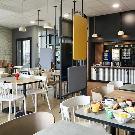 Hotel Paris Asnieres 3*