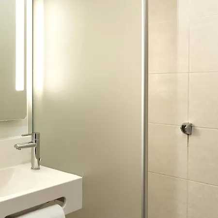 Paris Asnieres Hotel 3*