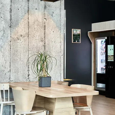 Paris Asnieres Отель Женвилье