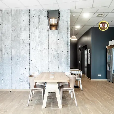 Paris Asnieres Hotel 3*
